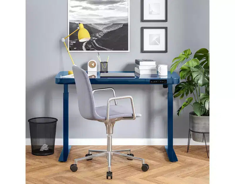 Bureau assis-debout réglable en hauteur avec plateau en verre trempé de 48 po, ports USB et tiroir