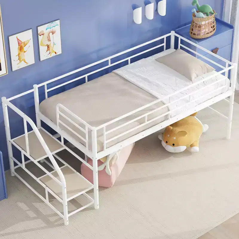 Lit mi-hauteur avec escalier de rangement