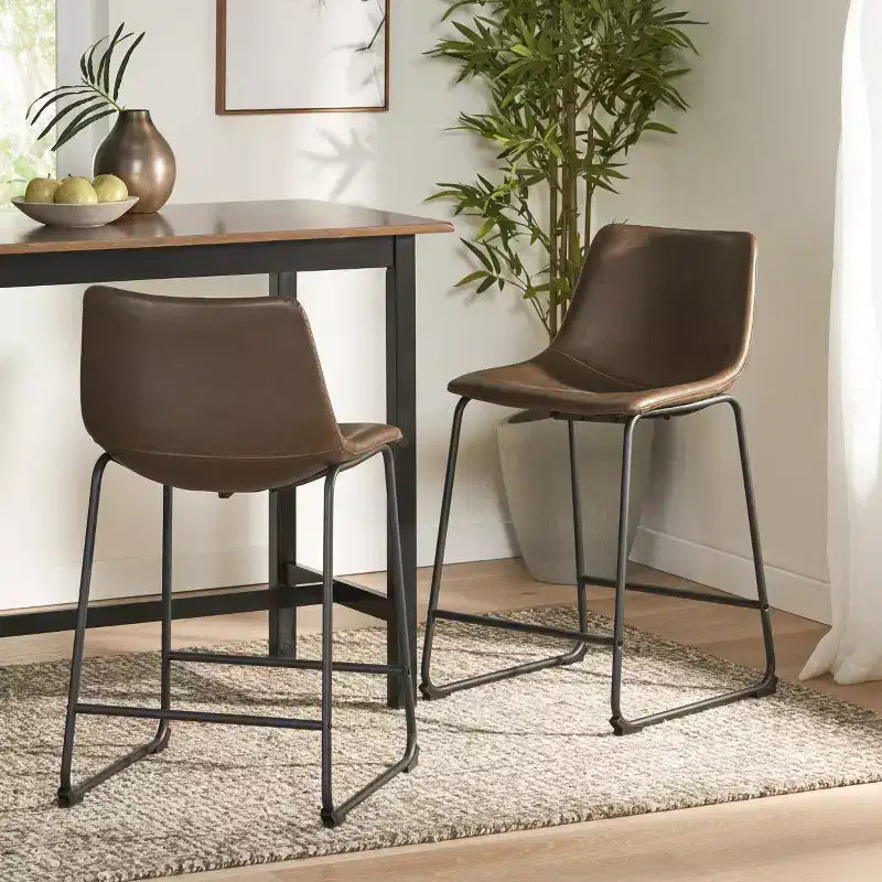 Tabourets de comptoir modernes de 24 pouces en similicuir et acier (lot de 2)