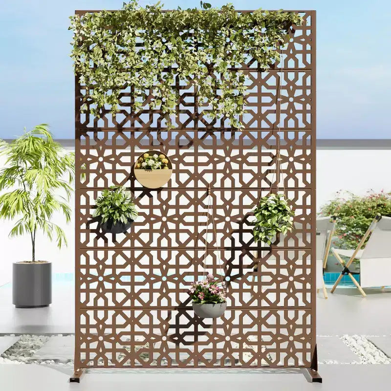 Jardinière en métal marron avec treillis intimité pour patio de café, jardin et balcons