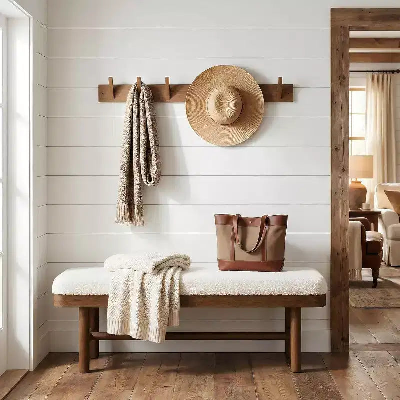 Banc d'entrée en bois massif de 55 pouces, banc rustique rembourré avec coussin pour salle à manger, vestiaire, porche, blanc et marron, assemblage facile